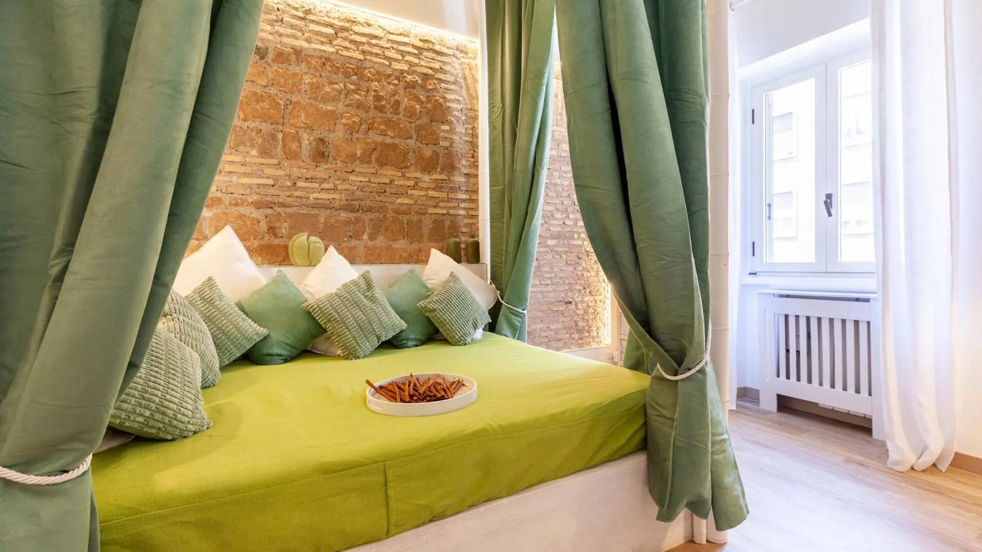 Vatican Borgo Pio Splendid Apartment location